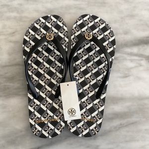 Tory Burch Flip flops